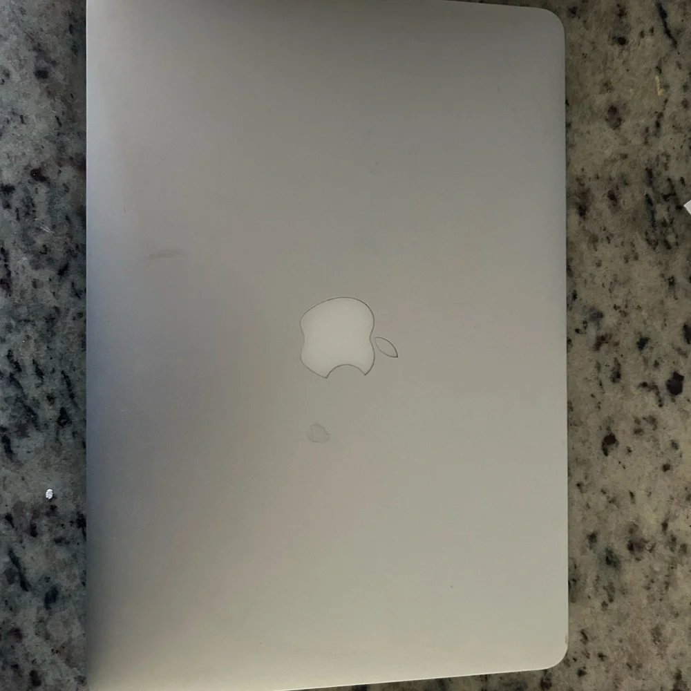 Apple MacBook With Charger